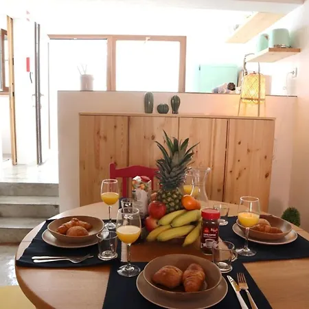 Patio De Agua De Nyaraló